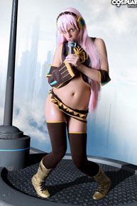 Megurine Luka cosplay